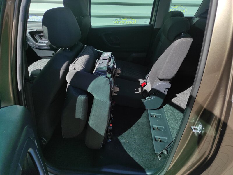 Škoda - Roomster - 1,2TSi 63kW,ČR,Tempomat,TZ Škoda - Roomster - 1,2TSi 63kW,ČR,Tempomat,TZ
