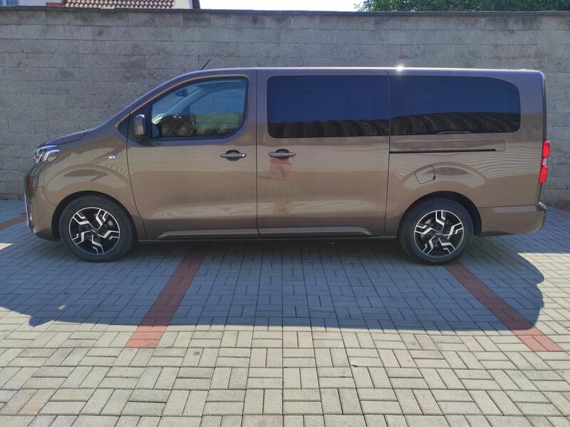 Toyota - ProAce Verso - 2,0D-4D130kW,L2, Shuttle,ČR