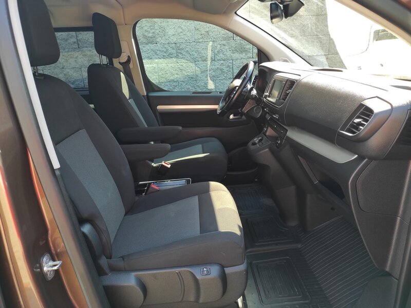 Toyota - ProAce Verso - 2,0D-4D130kW,L2, Shuttle,ČR