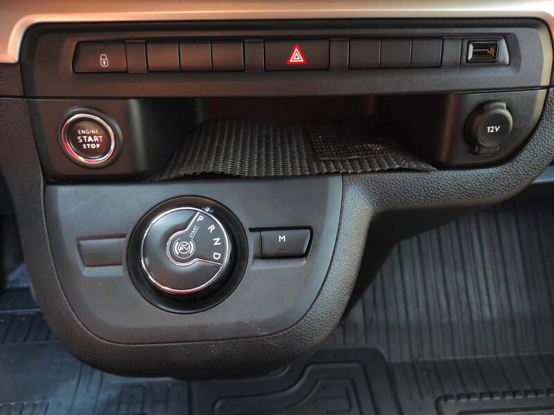 Toyota - ProAce Verso - 2,0D-4D130kW,L2, Shuttle,ČR