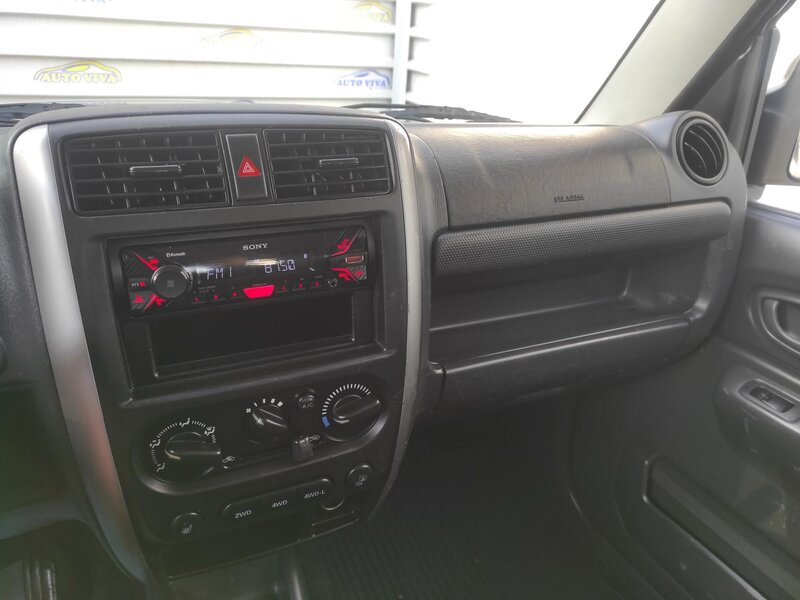 Suzuki - Jimny - 1,3DOHC 16V 62kW,4x4,Face,TZ Suzuki - Jimny - 1,3DOHC 16V 62kW,4x4,Face,TZ
