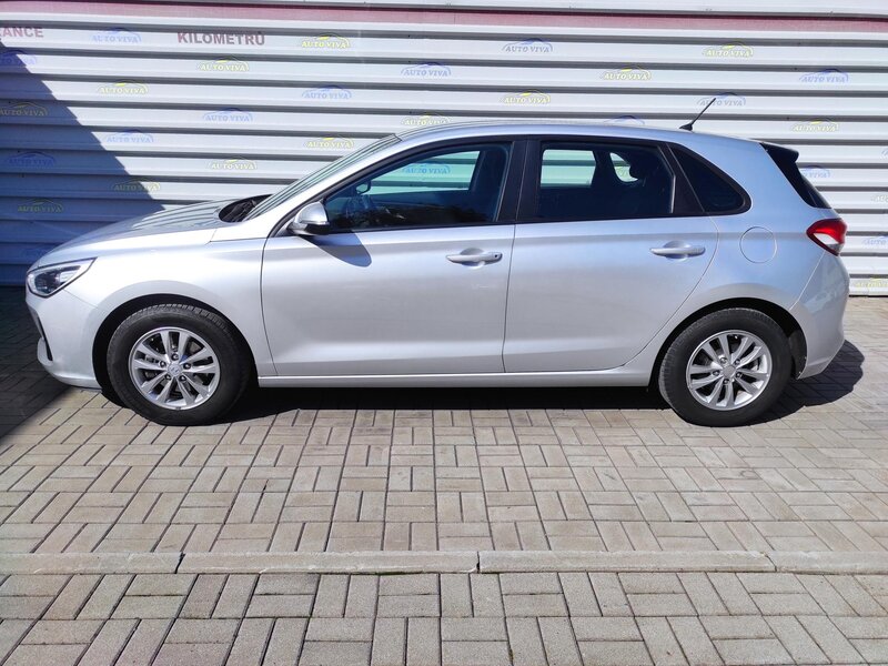 Hyundai - i30 - 1,4DOHC 16V,73kW,Top KM Hyundai - i30 - 1,4DOHC 16V,73kW,Top KM