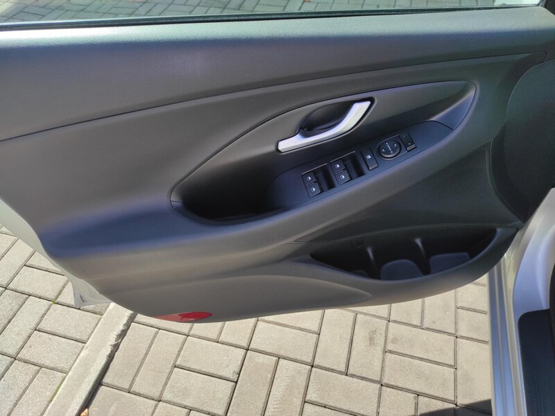 Hyundai - i30 - 1,4DOHC 16V,73kW,Top KM Hyundai - i30 - 1,4DOHC 16V,73kW,Top KM