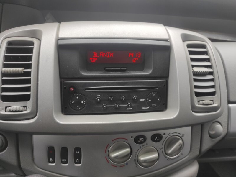 Renault - Trafic - 2,5dCi 107kW Passenger 7 míst