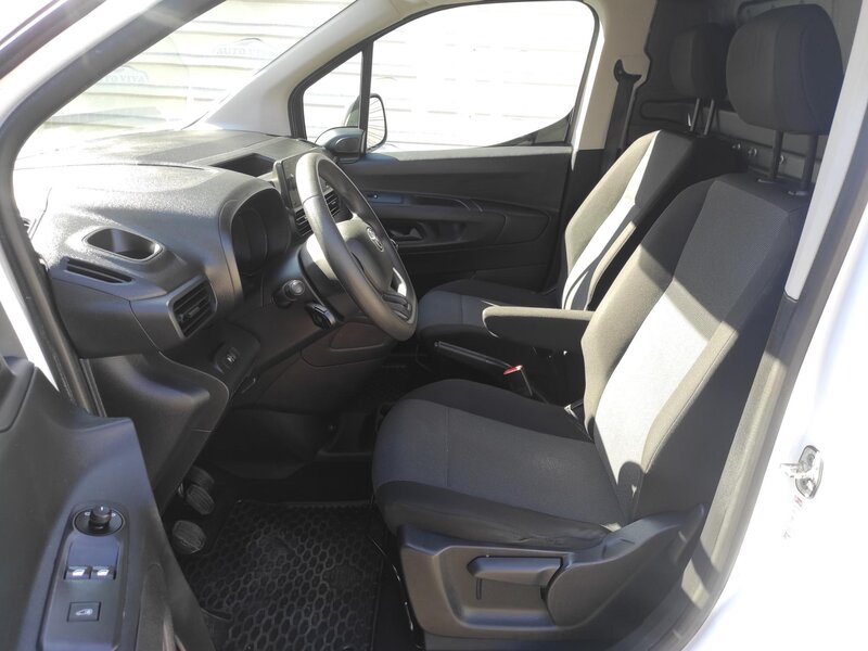 Toyota - ProAce City - 1,5D-4D 75kW L2, 1 maj., ČR