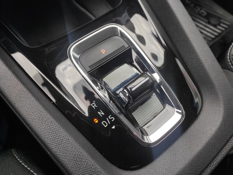 Škoda - Octavia - 2,0TDi 85kW, DSG, STYLE, ČR