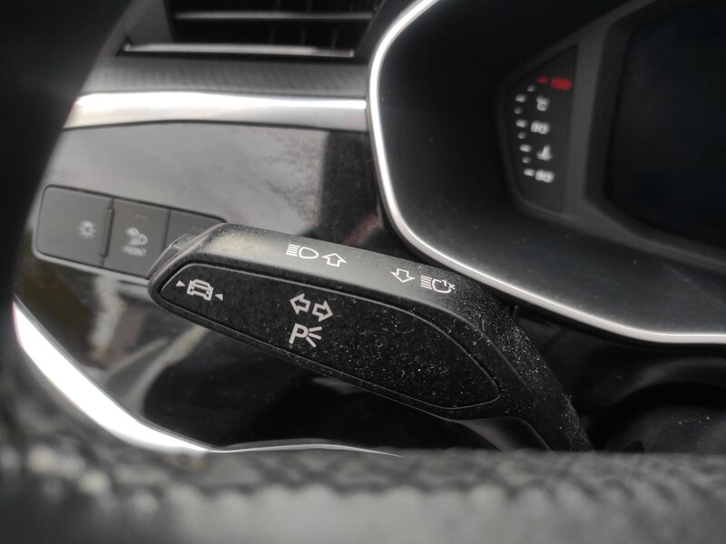 Audi - Q3 - 1.5 35TFSI S tronic